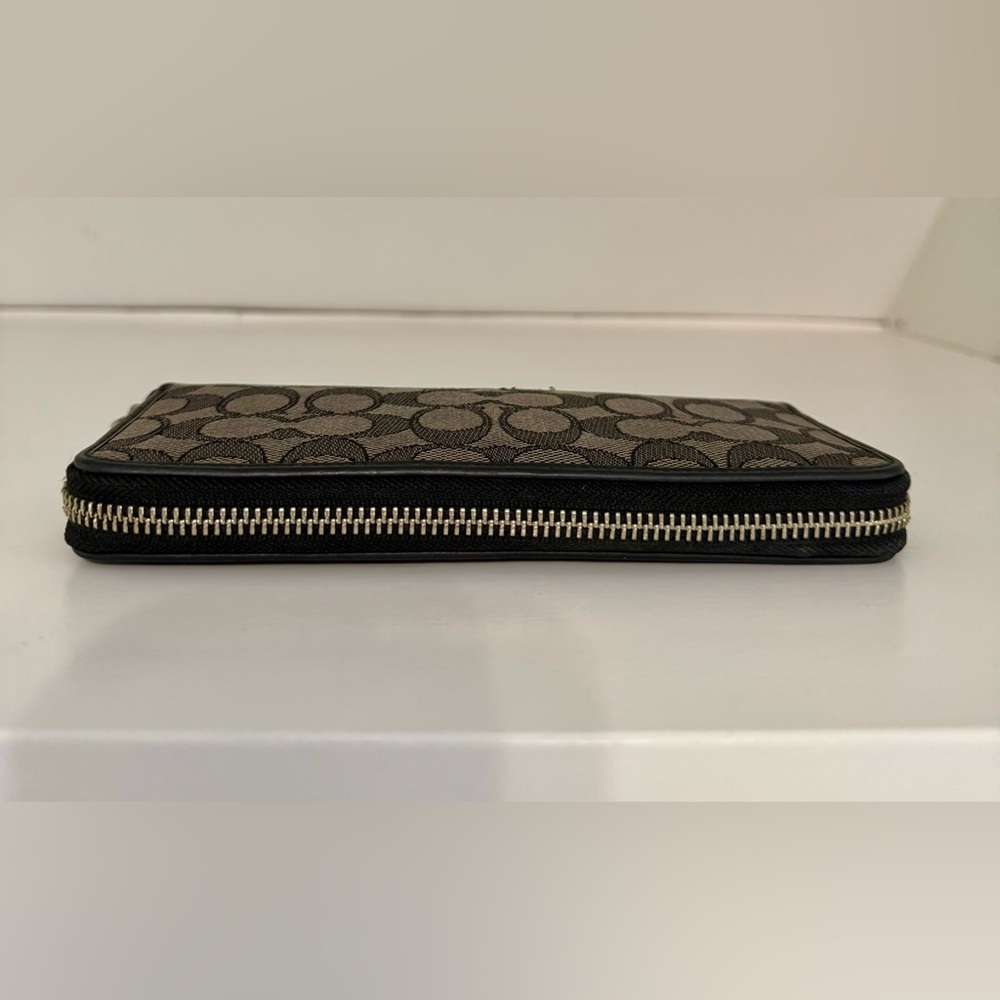 Coach Black and Tan Zip-Around Wallet - Picture 5 of 5